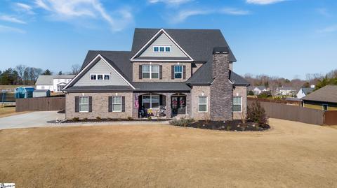 5 Ridgewater Ct, Fountain Inn, SC 29644