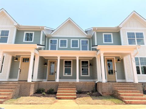 137 Lumpkin St, Travelers Rest, SC 29690