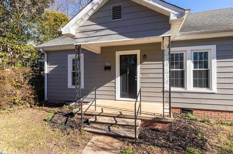 607 E Montgomery St, Gaffney, SC 29340 photo 2