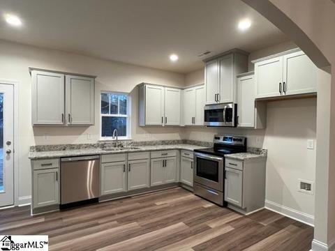 100 Jones Ave, Easley, SC 29640 photo 4