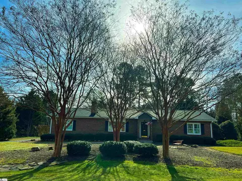 110 Stonehaven Ln, Easley, SC 29642 photo 1