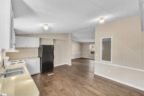 6 Preakness Ct, Greer, SC 29651 photo 9