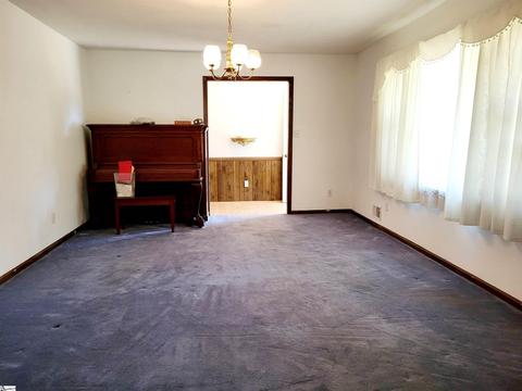 202 Ray Hill Rd, Moore, SC 29369 photo 3