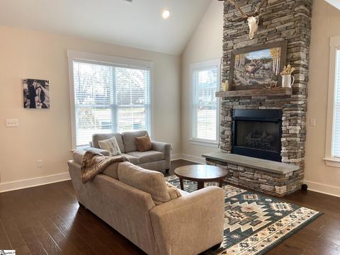 110 Saturn Ct, Easley, SC 29642 photo 4