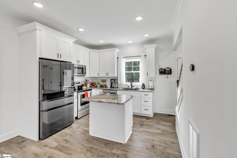 115 Clarence Cir, Moore, SC 29369 photo 4