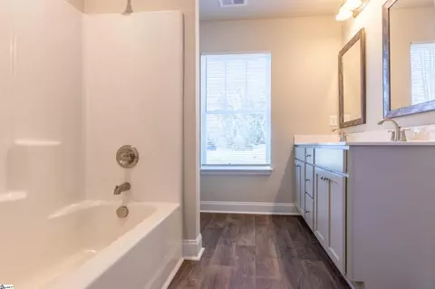 112 Davis St, Easley, SC 29640 photo 9