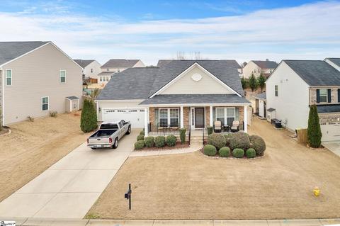 15 Velmere Dr, Simpsonville, SC 29681