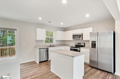 207 Brooklane Ct, Easley, SC 29642 photo 2