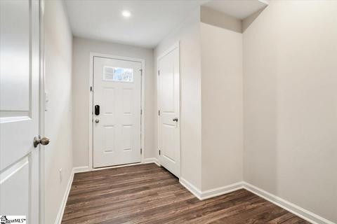 207 Brooklane Ct, Easley, SC 29642 photo 5