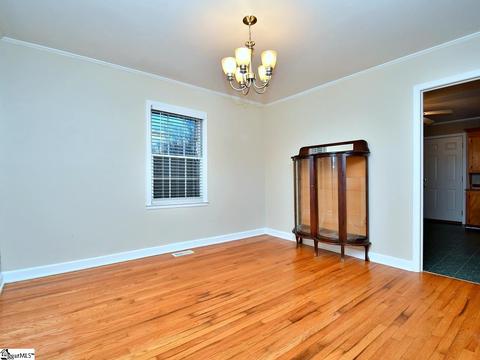18 E Summit Dr, Ware Shoals, SC 29692 photo 5
