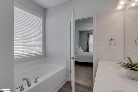 401 Glendon St, Greer, SC 29651 photo 24