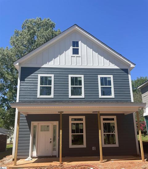16 Judy St, Greenville, SC 29601