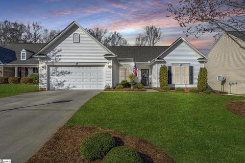 4 Bamburgh Brae Ct, Simpsonville, SC 29681