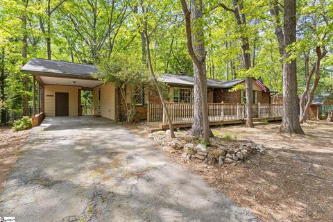 276 Holly Dr, Spartanburg, SC 29301