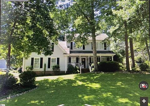 129 River Way Dr, Greer, SC 29651