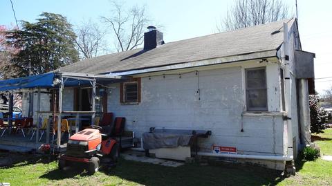 800 Liberty Dr, Easley, SC 29640 photo 4