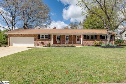 108 Old Hickory Pt, Greenville, SC 29607
