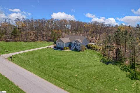 115 Belair Dr, Gray Court, SC 29645