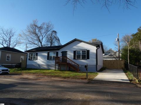 107 9th St, Greenville, SC 29611