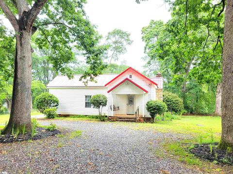 20 Spring St, Pelzer, SC 29669 photo 2