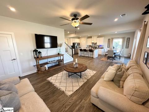 107 Thames Valley Dr, Easley, SC 29642 photo 8
