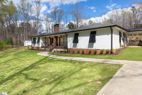 247 Hunter Rd, Simpsonville, SC 29681