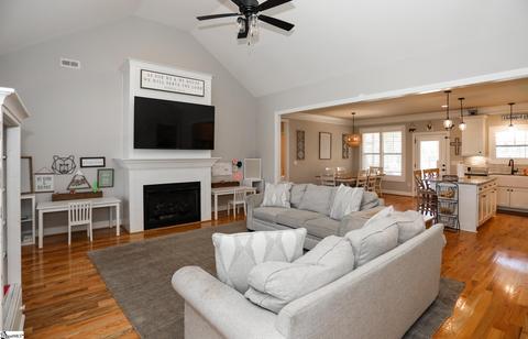 136 Cobblestone Xing, Gaffney, SC 29341 photo 3