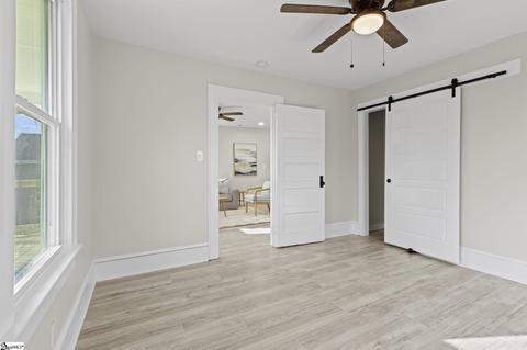 112 Mcdaniel Ave, Greer, SC 29651 photo 8