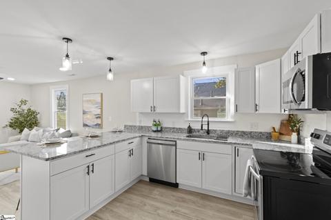 112 Mcdaniel Ave, Greer, SC 29651 photo 11