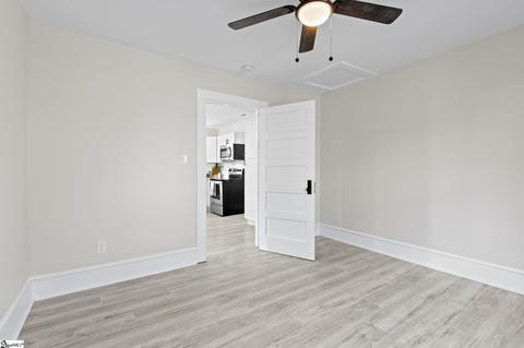 112 Mcdaniel Ave, Greer, SC 29651 photo 12