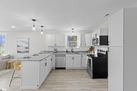112 Mcdaniel Ave, Greer, SC 29651 photo 7