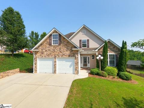 417 Winding Brook Ct, Greenville, SC 29617