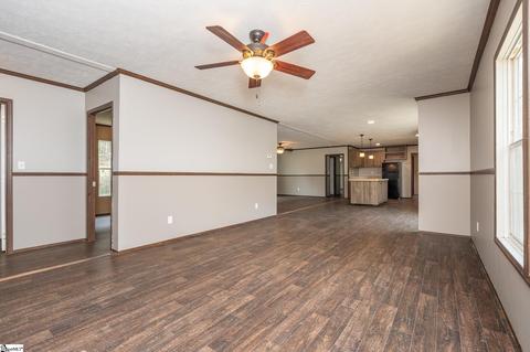 407 Fairhaven Dr, Greer, SC 29651 photo 9