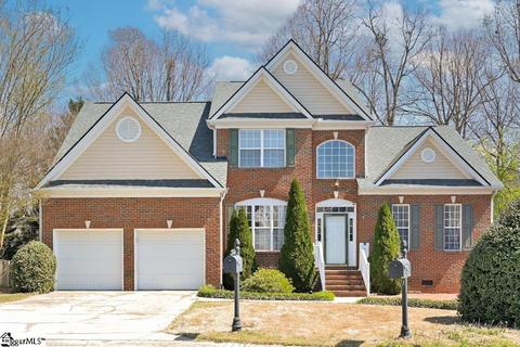 27 Shadowrock Ct, Simpsonville, SC 29681