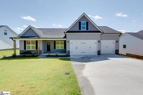 23 Marion Meadow Ln, Travelers Rest, SC 29690