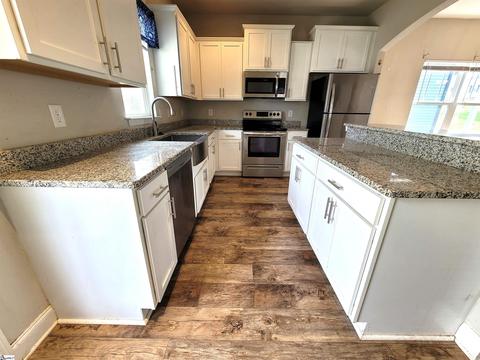 402 Grant St, Easley, SC 29640 photo 5