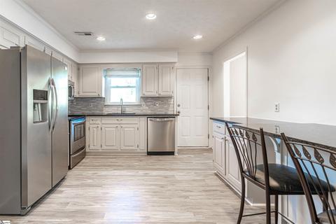 2 Brooks Rd, Mauldin, SC 29662 photo 6