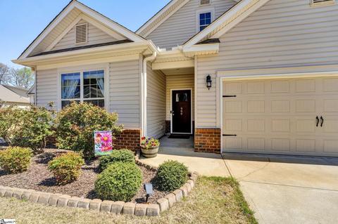 966 Deepwood Ct, Boiling Springs, SC 29316