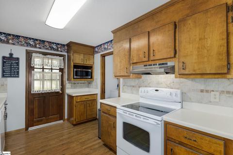 417 Bishop Dr, Easley, SC 29640 photo 8