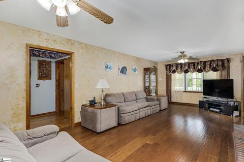 417 Bishop Dr, Easley, SC 29640 photo 6