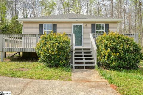 29 Lee Way, Taylors, SC 29687