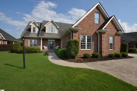 106 Sand Trap Ln, Greenwood, SC 29649