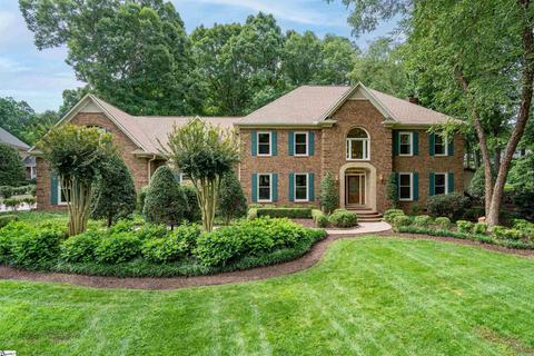 208 Weatherby Dr, Greenville, SC 29615