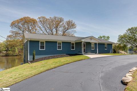 1626 Memorial Drive Ext, Greer, SC 29651