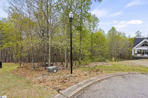 221 Saddle Creek Ct, Greer, SC 29651