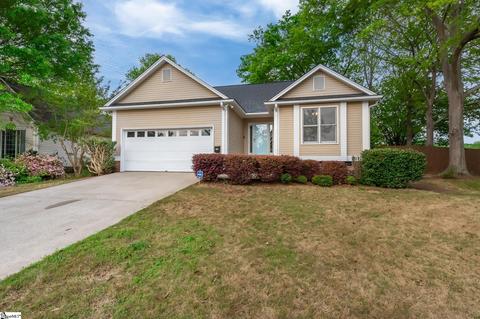 17 Feltner Ln, Fountain Inn, SC 29644