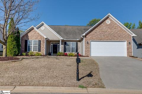 135 Wild Thorn Ln, Greenville, SC 29615