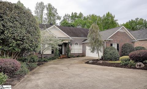 210 Windstone Ct, Greenville, SC 29615