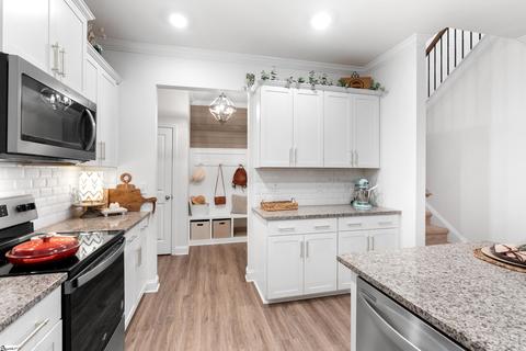 581 Yellow Fox Rd, Greer, SC 29650 photo 7