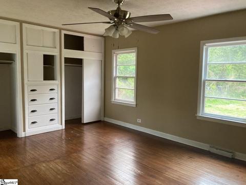 121 W 3rd Ave, Easley, SC 29640 photo 9